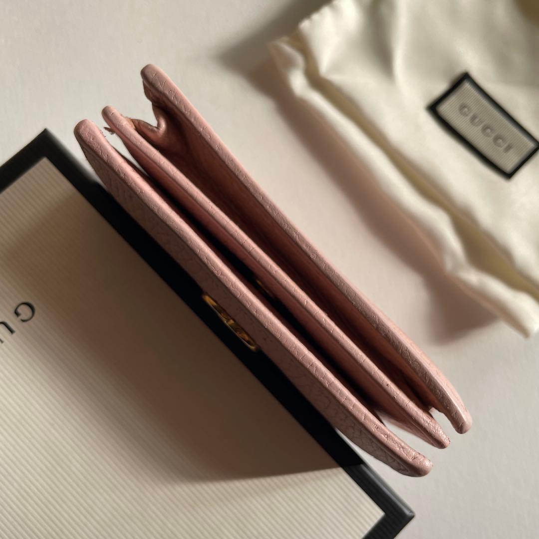 GUCCI 二つ折り財布 ピンク レザー　GGマーモント