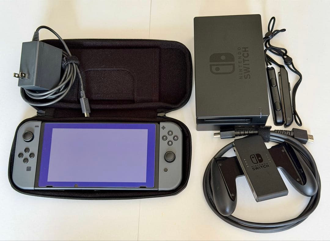 【中古:旧型】Nintendo Switch グレー 本体、ケース