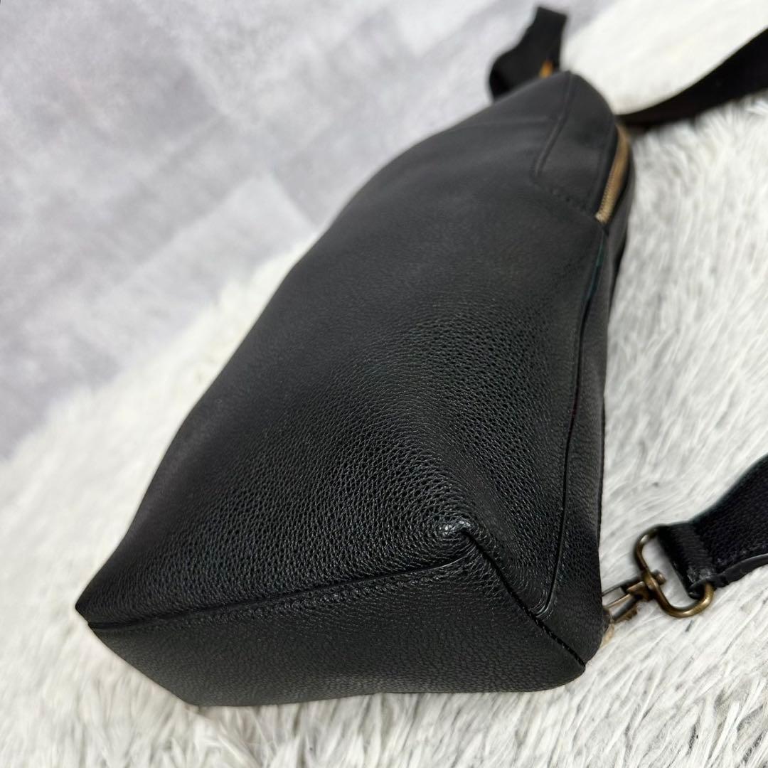 美品 ポールスミス レザー ボディバッグ 斜め掛け ファスナー ブラック 黒