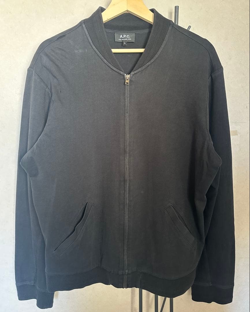 A.P.C. スエット生地ユーズド加工ジップブルゾン MA-1タイプ 黒 XL