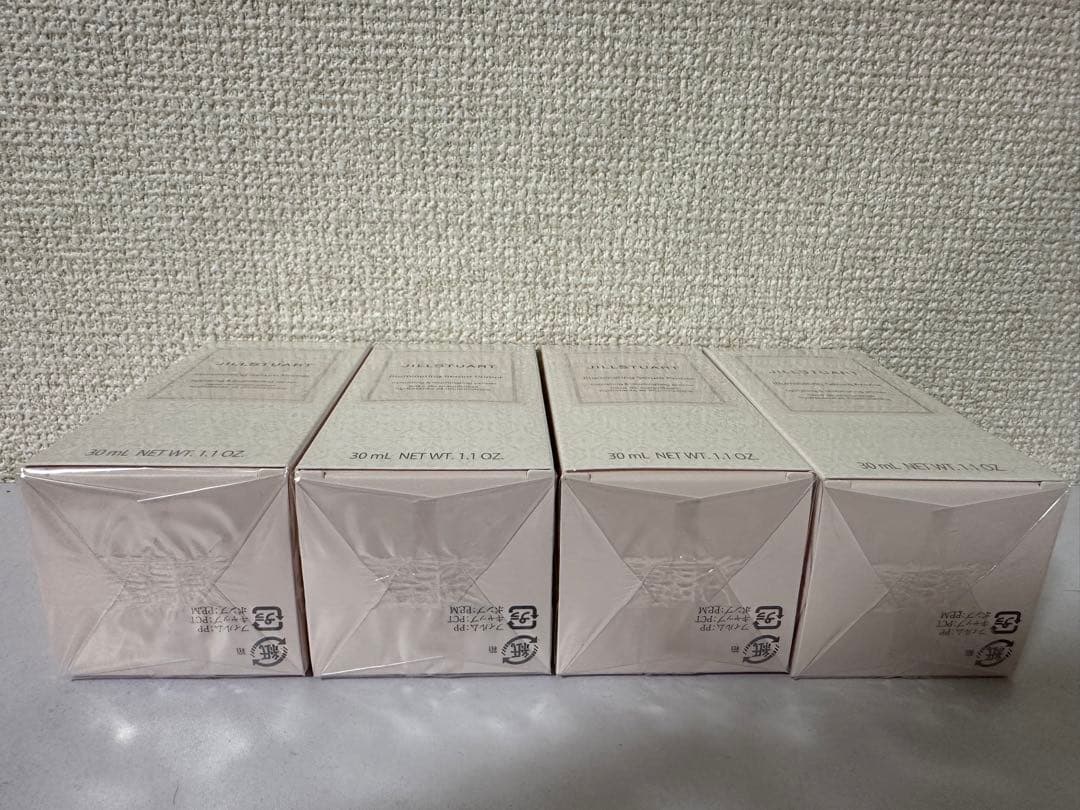 ジルスチュアート イルミネイティング　セラムプライマー 02 30ml 4本