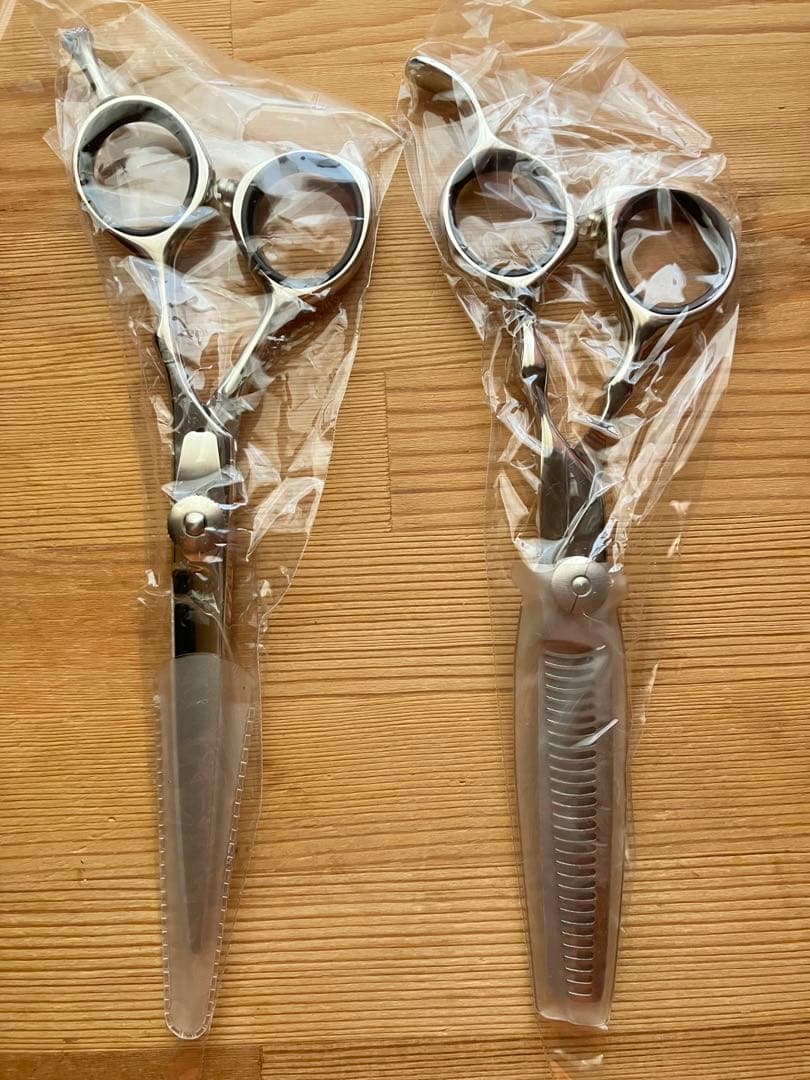 散髪用シザーセット ステンレス製 2本【2/4から2/6までは発送できません】