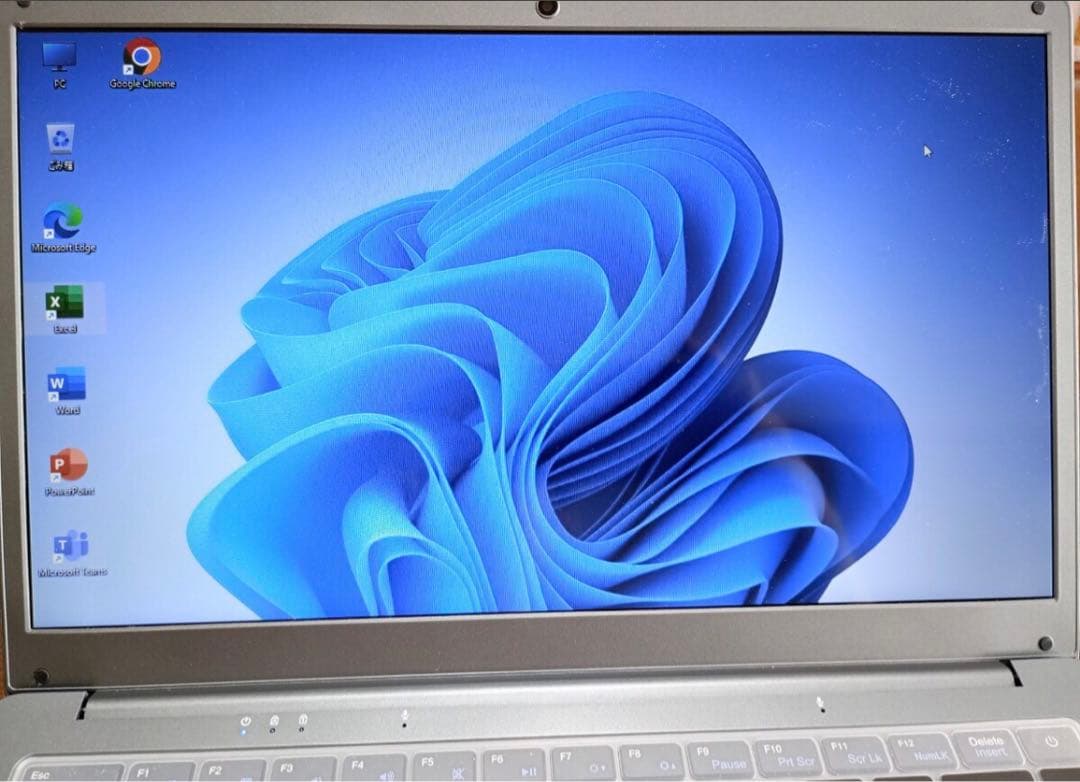ノートパソコン Win11 メモリ6GB SSD256GB office付き