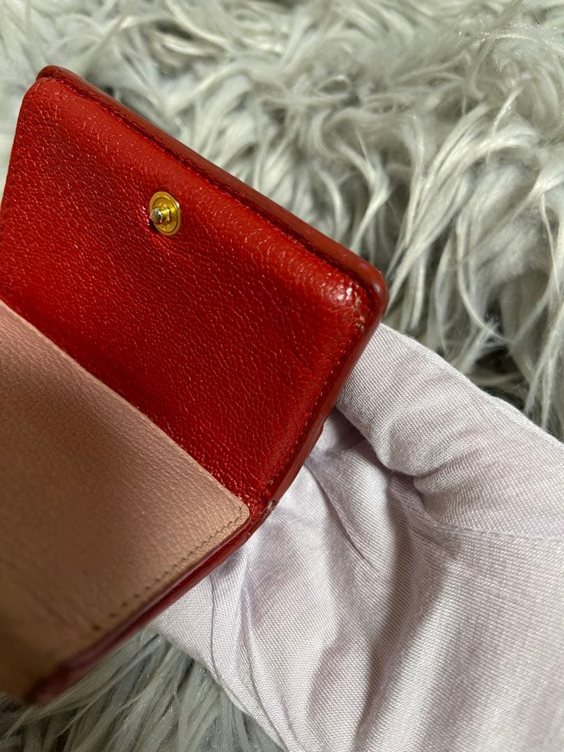 Miu Miu ベージュ 三つ折り財布