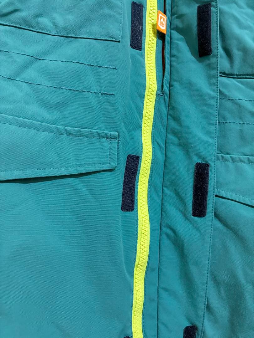 BURTON スノーボードジャケット 子ども用 エメラルドグリーン