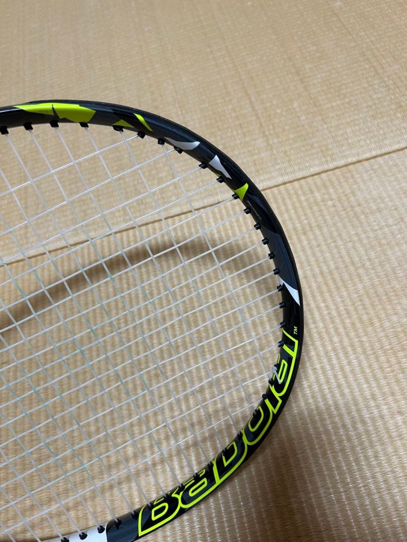 割引　バボラ テニスラケット　ピュアアエロ 2022 BABOLAT 300g