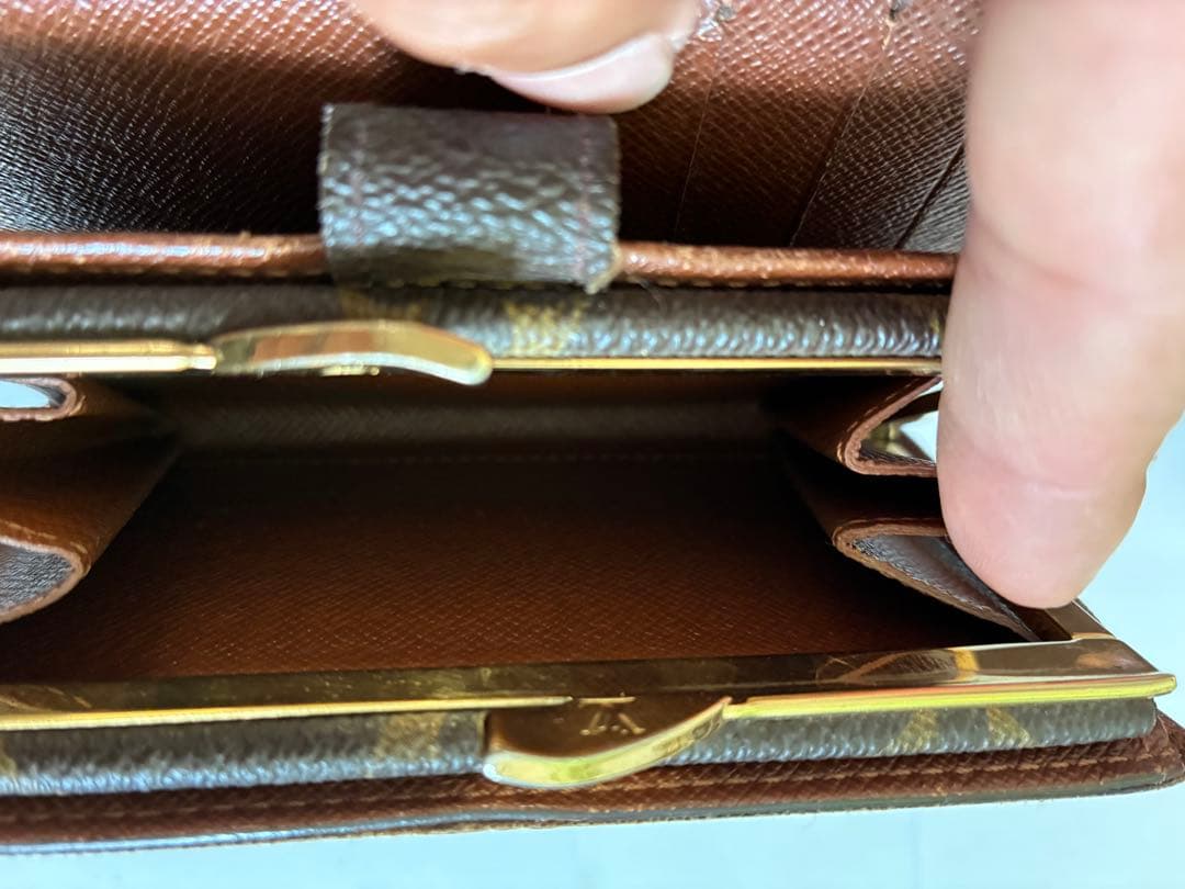 値下げしました！Louis Vuitton ルイ・ヴィトン　二つ折り財布箱付き