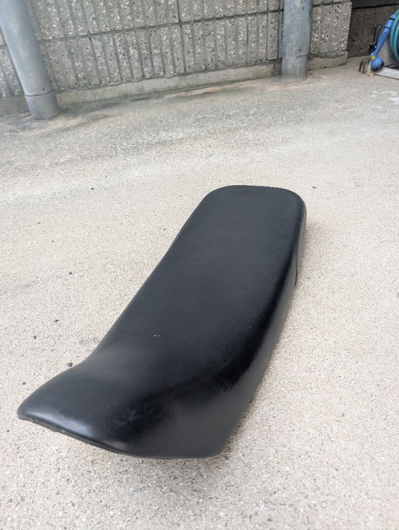TW 200/225 社外フラットシート