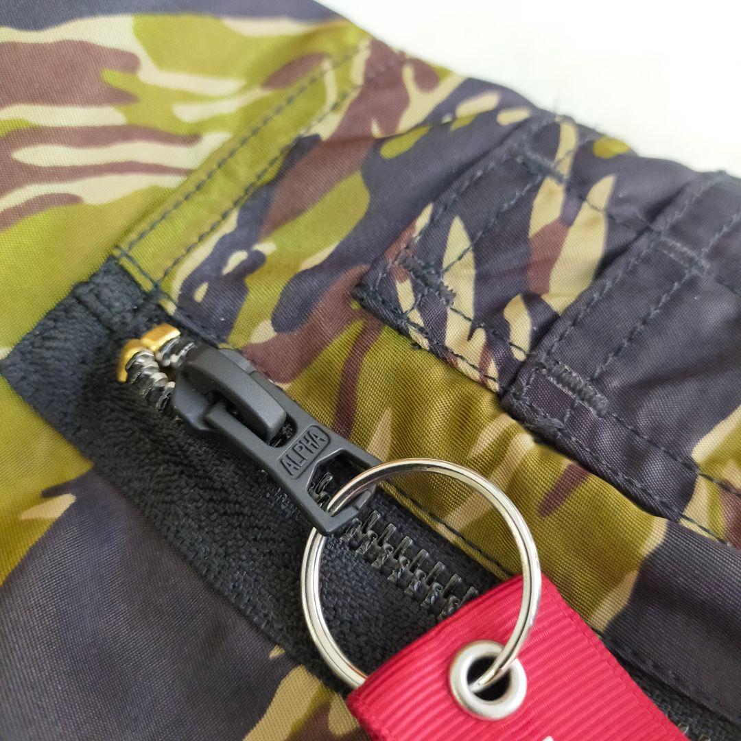 未使用品　ALPHA INDUSTRIES　タイガーカモ柄　MA-1　XLサイズ