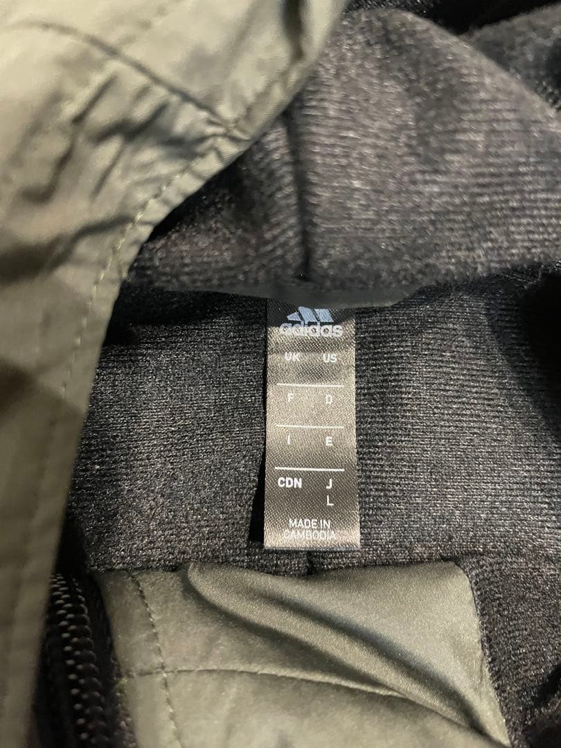 adidas ウインドブレーカー　上下セット　二つセット　✖️2