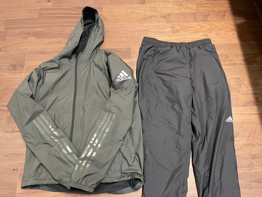 adidas ウインドブレーカー　上下セット　二つセット　✖️2