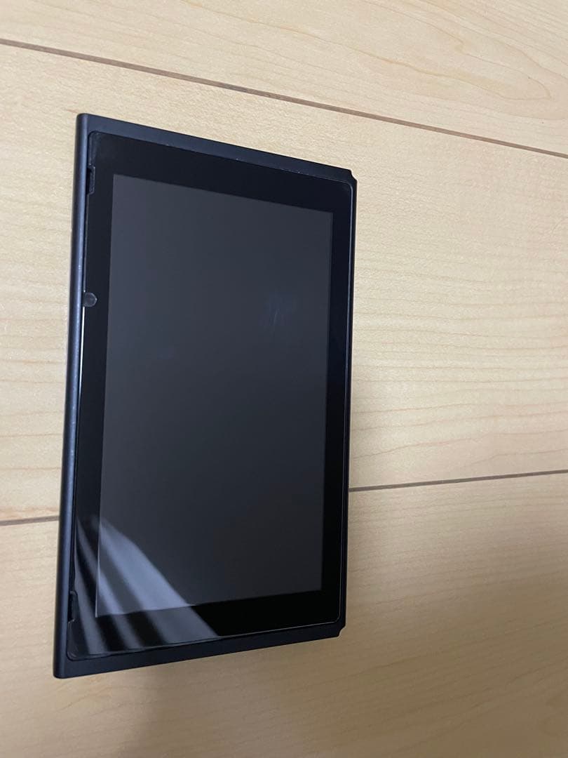 ニンテンドースイッチ本体バッテリー強化版美品付属品完備SD付き