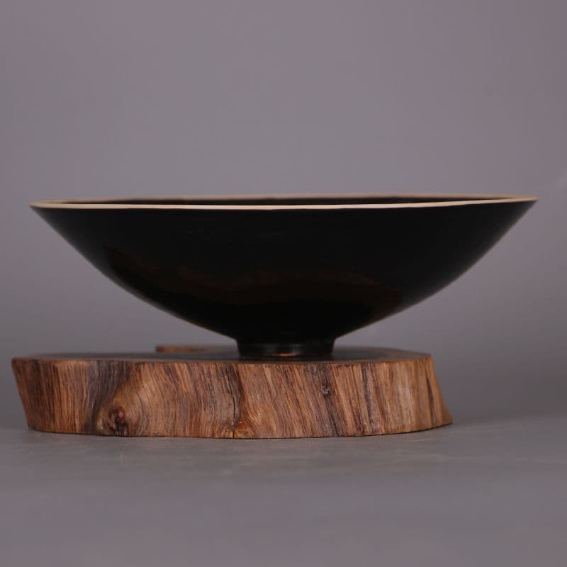 宋定窯黒釉刻鹿紋笠椀  工芸品美術品 置物