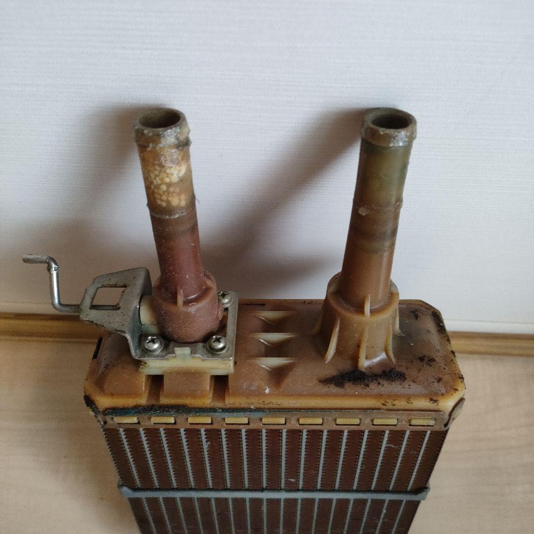 日産パオ　ヒーターコア