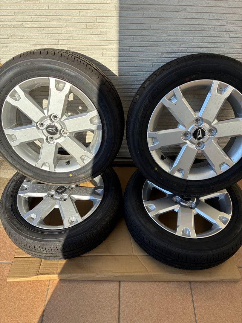 タフト純正ホイール　タイヤセット1週間使用品