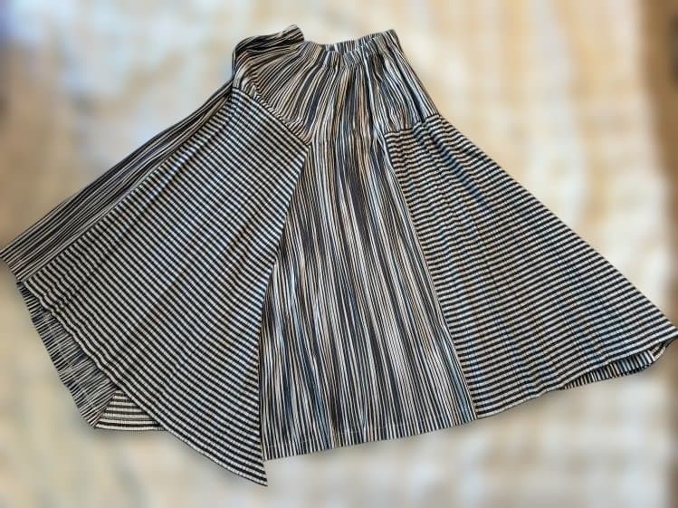 ISSEY MIYAKE プリーツ ミックスストライプ ロング スカート