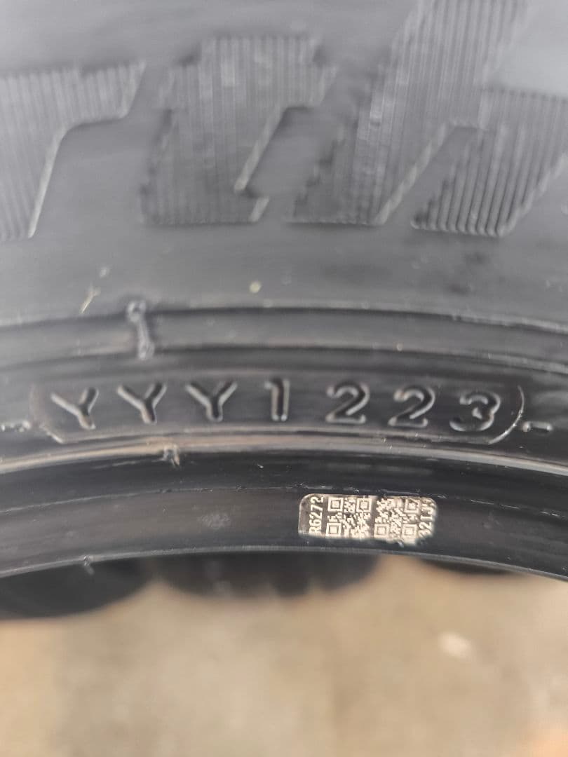 165/70R14 YOKOHAMA　BluEarthES32 4本セット