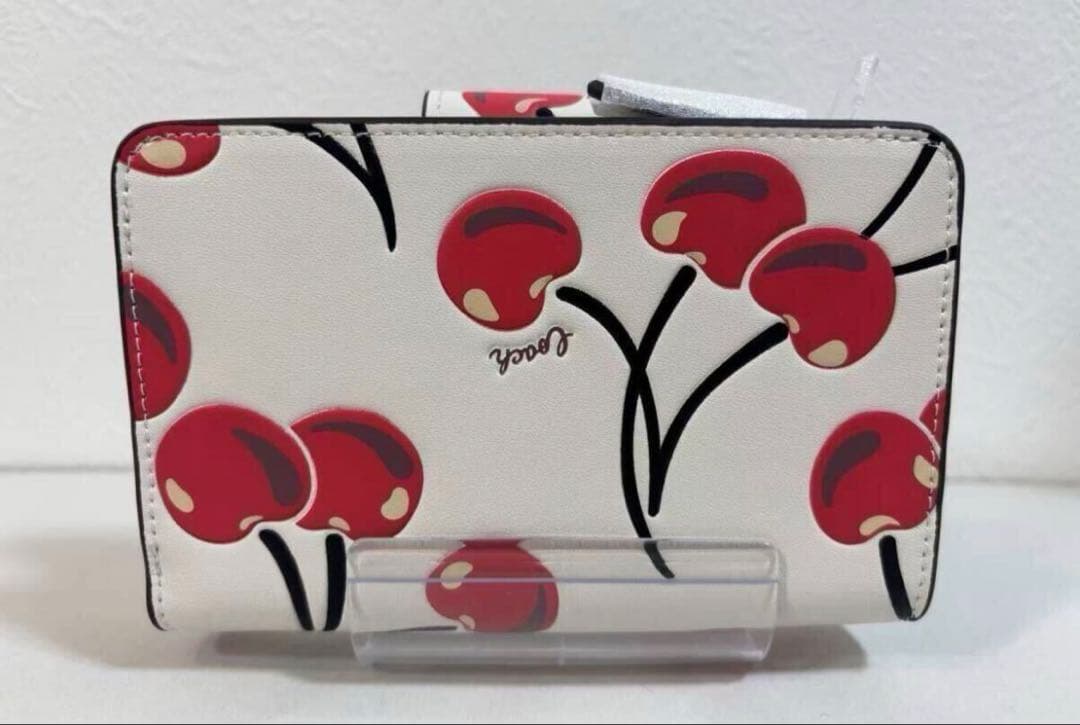 COACH チェリー柄 二つ折り財布