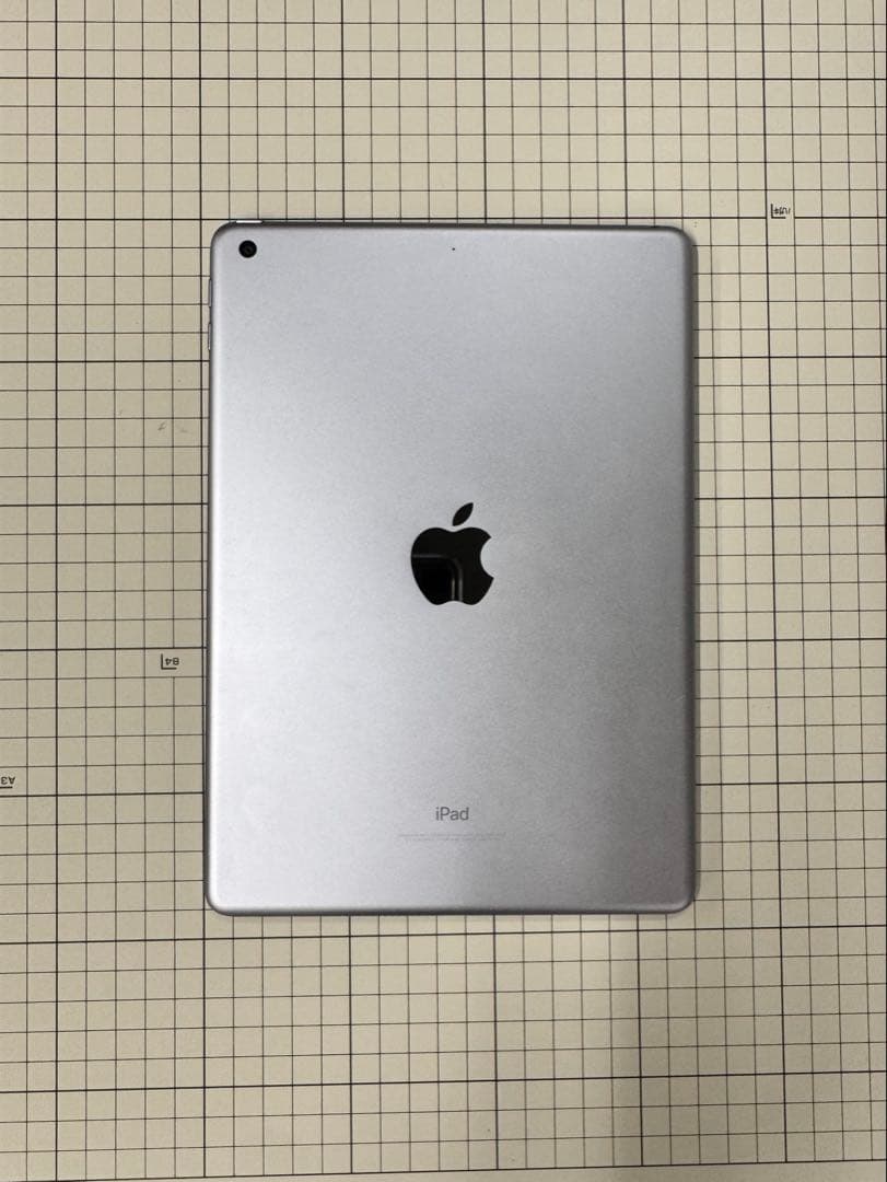 【美品•使用少】iPad 第5世代 32GB Wi-Fiモデル 初期化