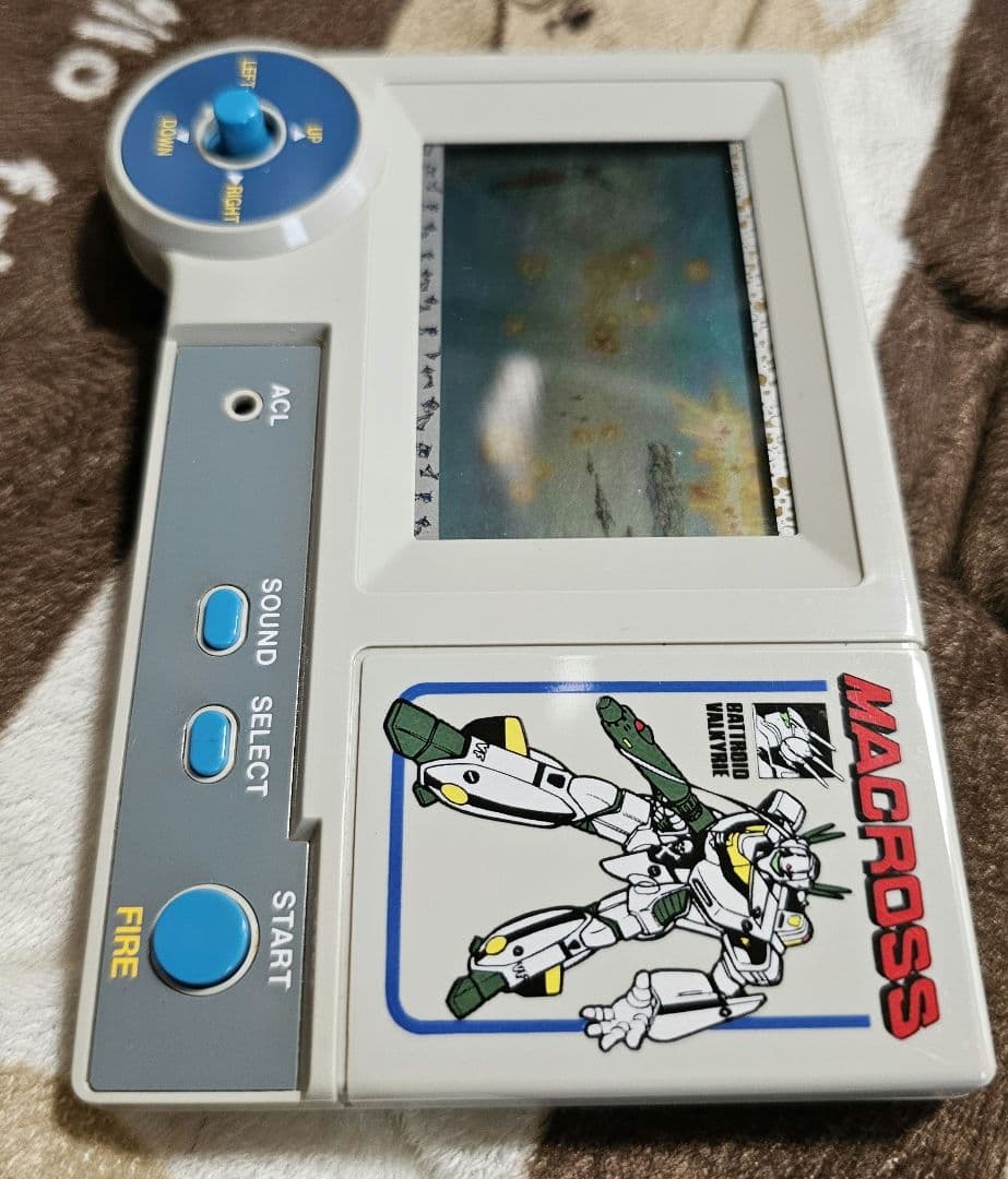 希少品　タカトクトイズ 超時空要塞マクロス スペースファイト　ゲームウォッチ