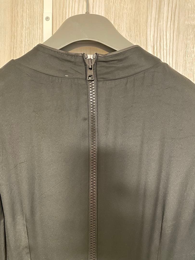 【美品】MARNIパイピング レザー切替 バックジップ ワンピース