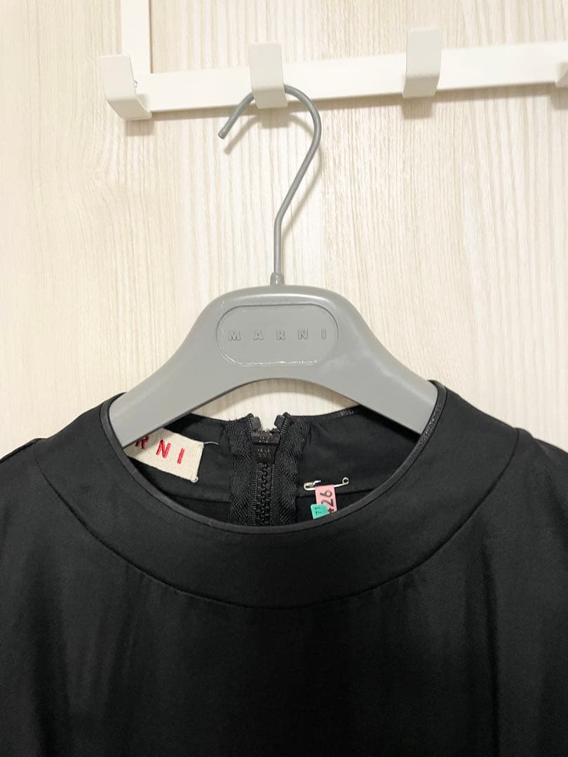 【美品】MARNIパイピング レザー切替 バックジップ ワンピース