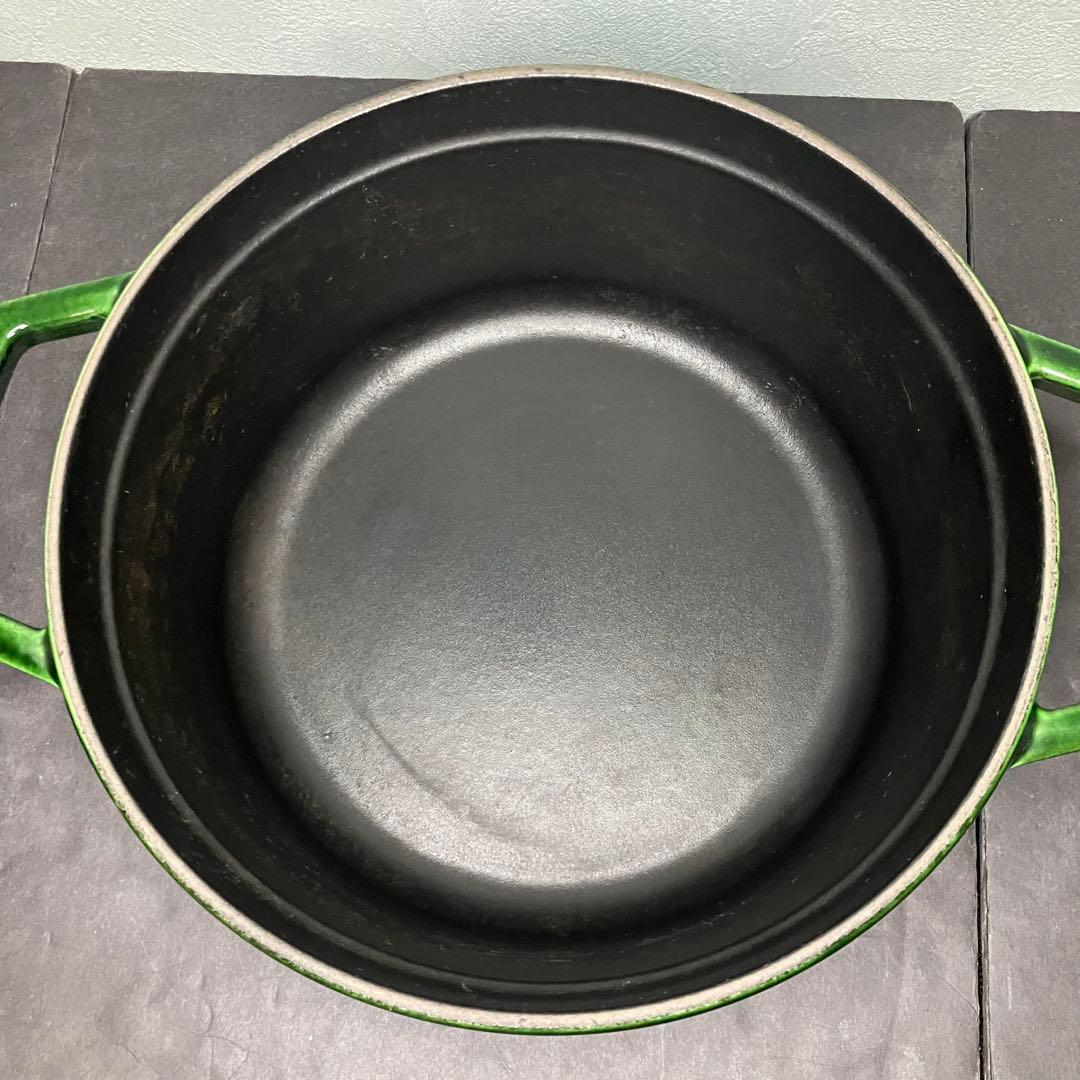 STAUB ストウブ　ココット　22㎝　グリーン　両手鍋