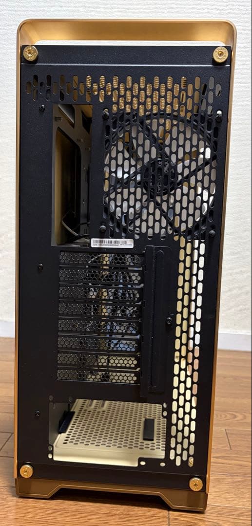 In Win DUBILI ATX PCケース 140mmファン×4付属