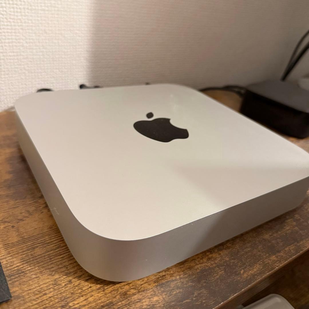 Mac mini (M1,2020) 8GBメモリ / 256GB SSD