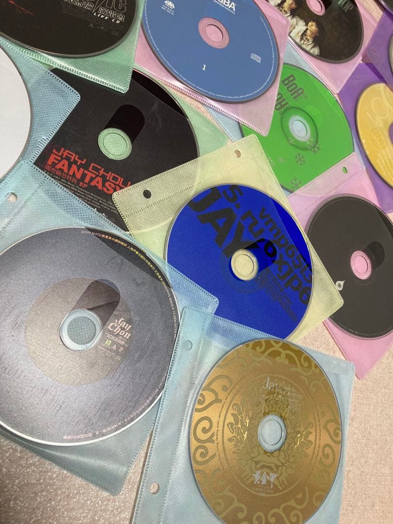 台湾ポップ 音楽アルバムCD まとめ売り ケース無し アジア 中華 K-POP