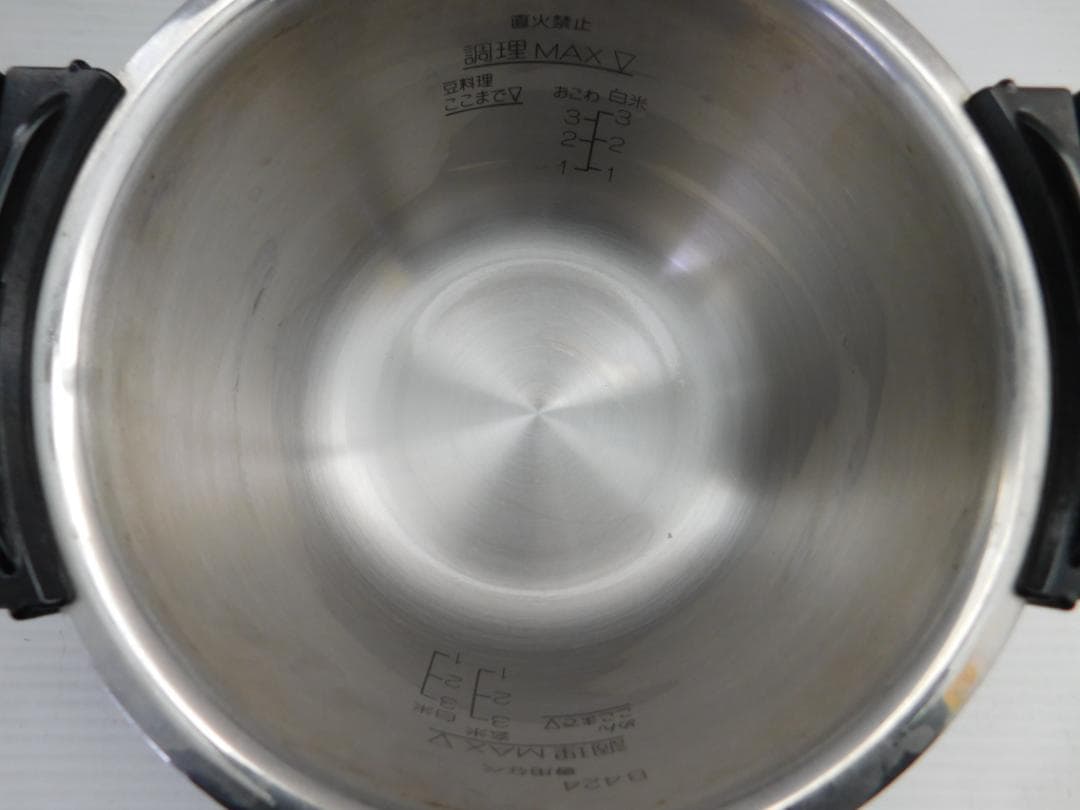 象印 圧力IHなべ（家庭用圧力鍋）VD ボルドー EL-MB30 19年製