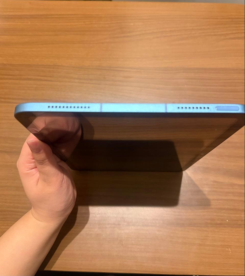 【美品】【値下げ】iPad（第10世代）Cellularモデル64GB ブルー