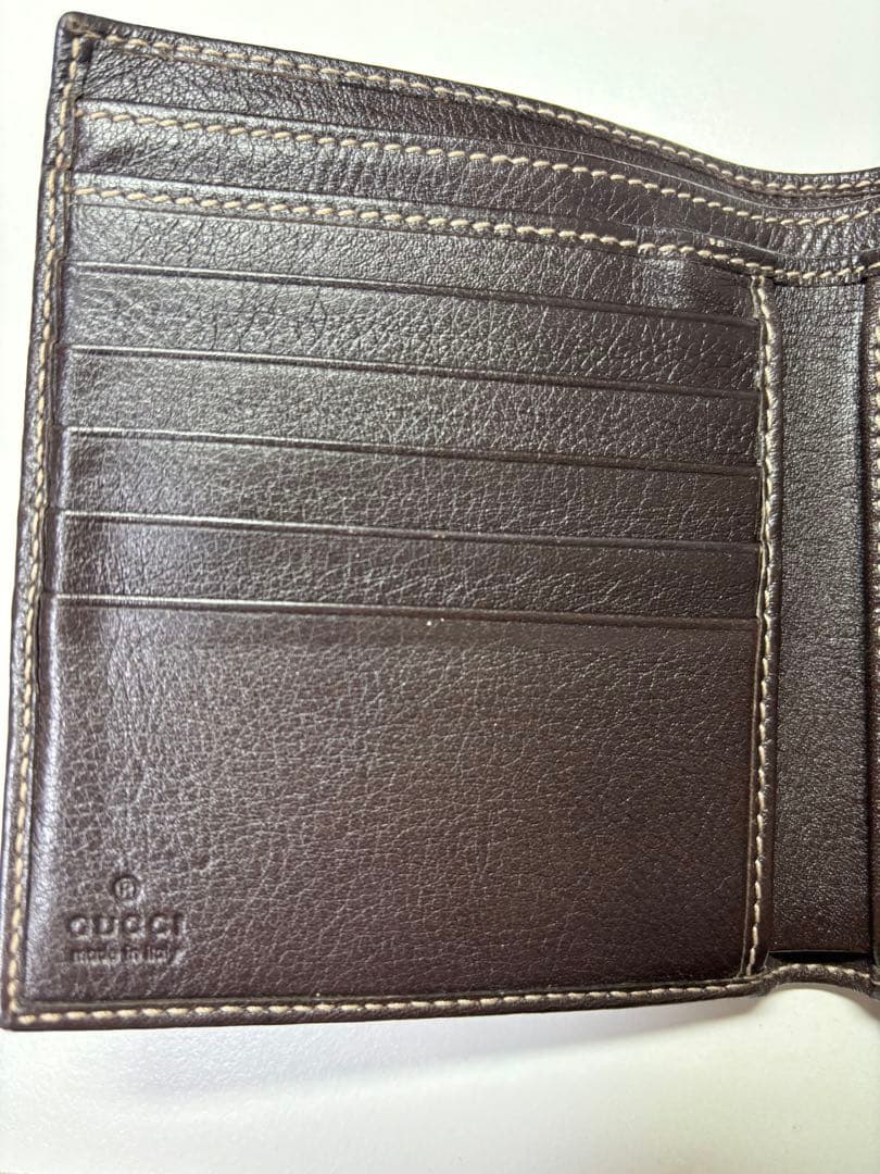 GUCCI 二つ折り財布　キャンバス　GG柄