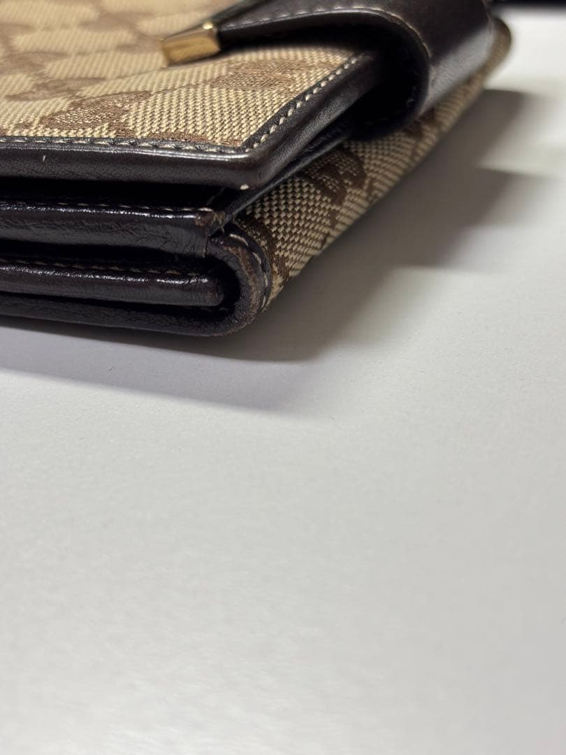GUCCI 二つ折り財布　キャンバス　GG柄
