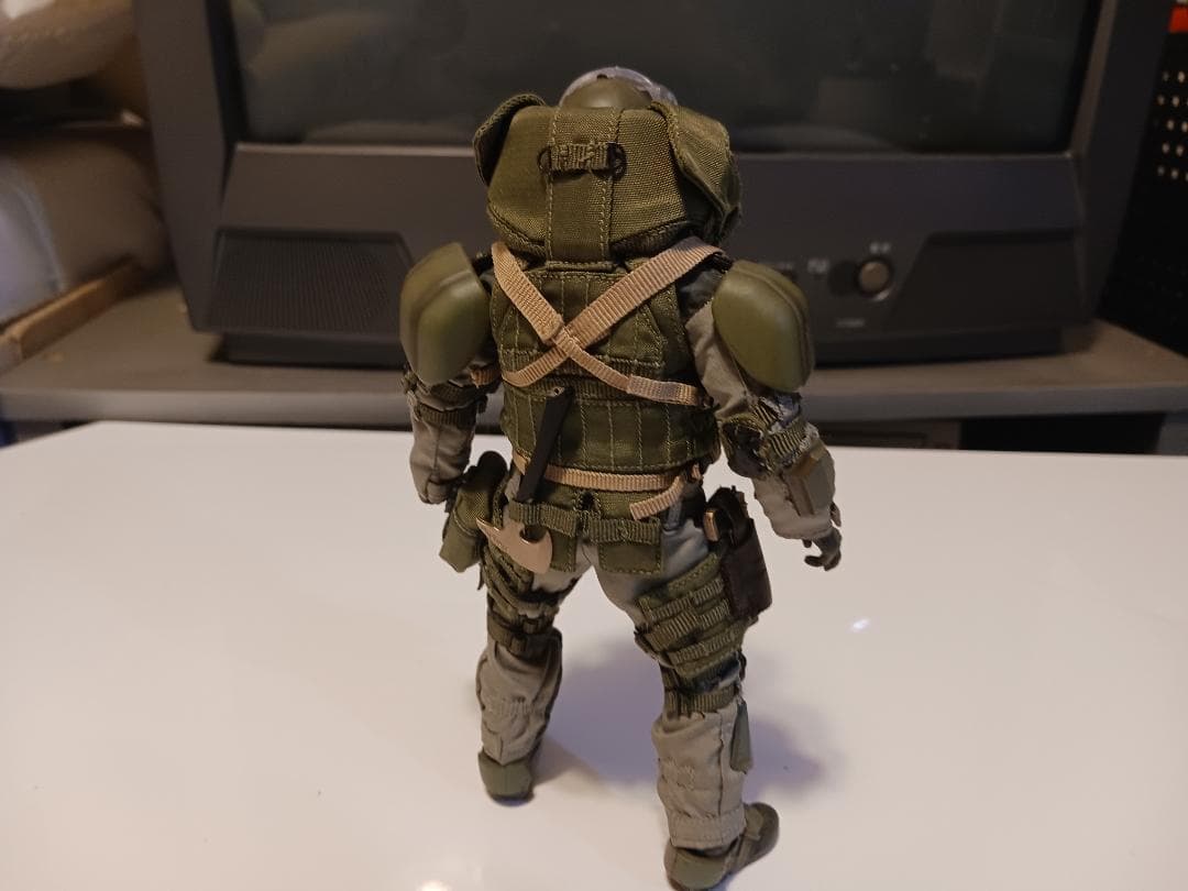SALVOシリーズ SA02 フォートレスコロッサス 1/12　中古　オマケ付き