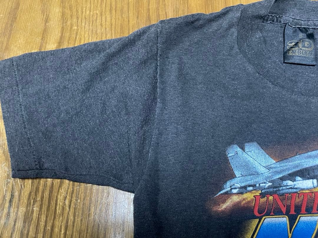 マ*！様 87s 3D EMBLEM NAVYプリントTシャツ　サイズS