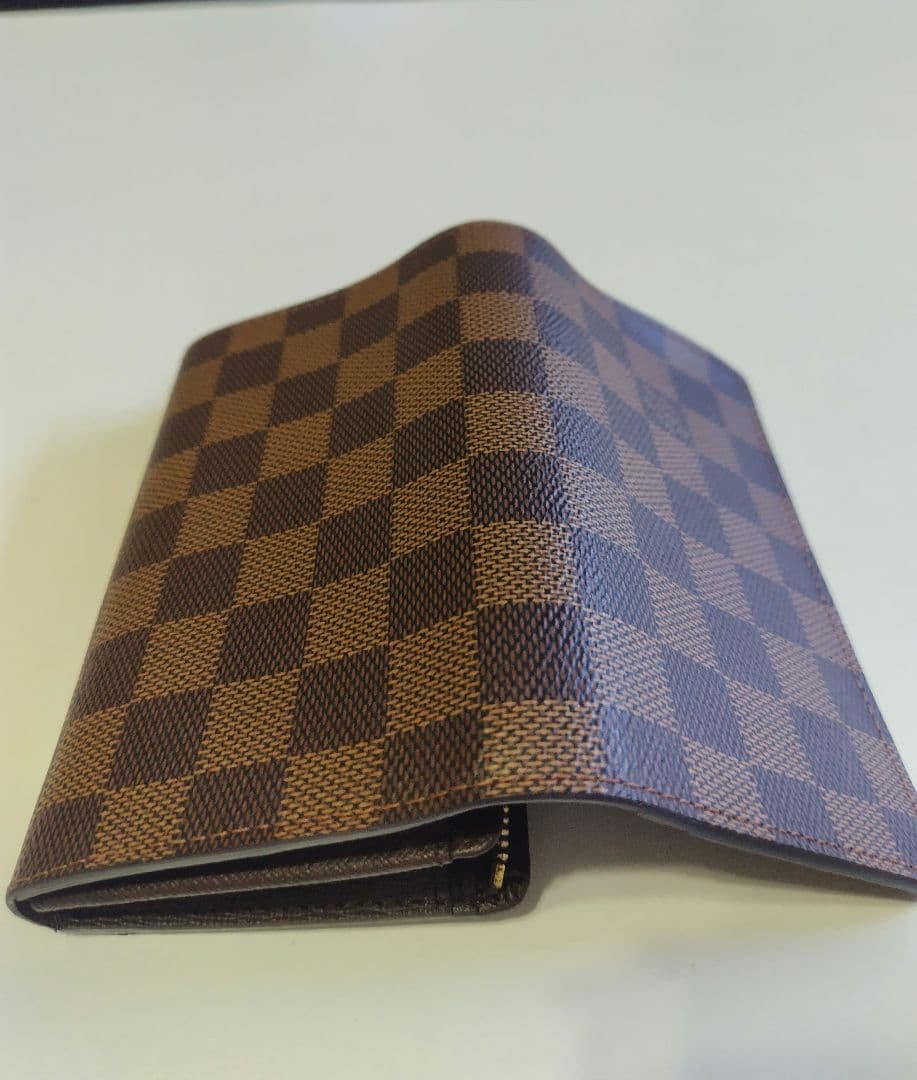 Louis Vuitton　ダミエ　未使用　ルイヴィトン　二つ折り財布