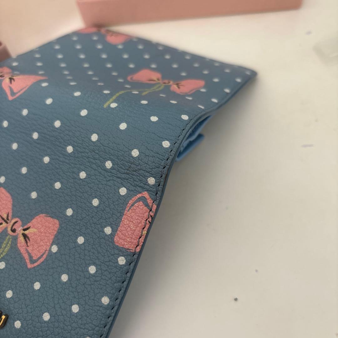miumiu ミニ財布　リボン