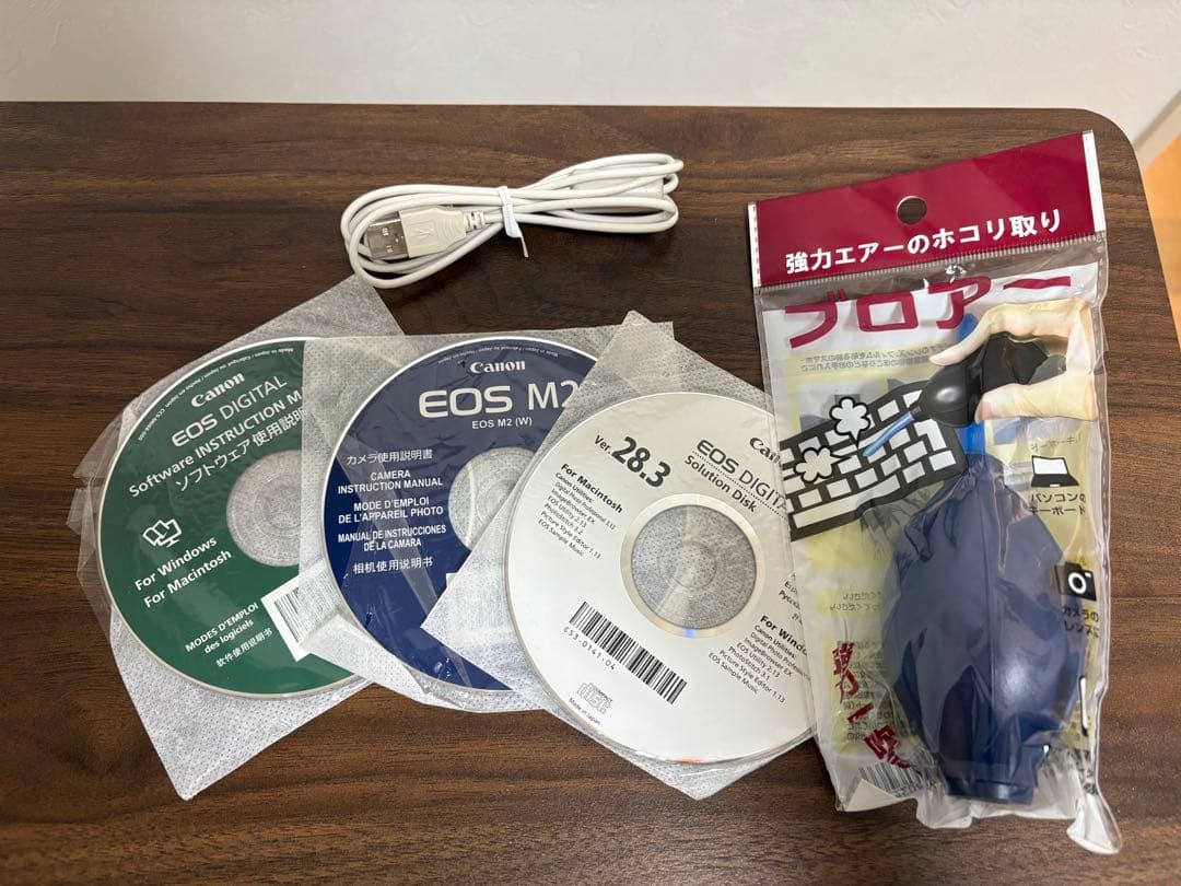 Canon EOS M2 人気ホワイト ミラーレス一眼　コンパクトで女子人気