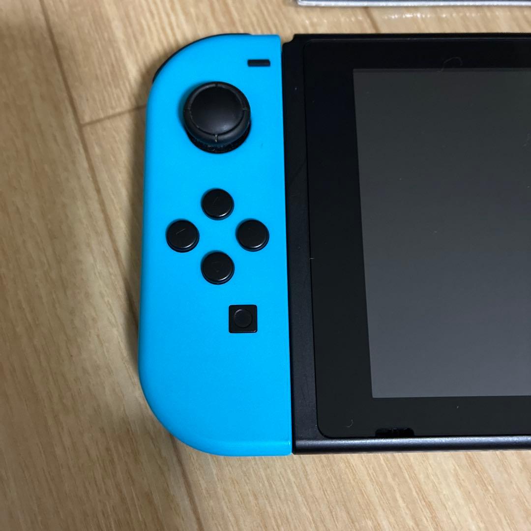 Nintendo Switch 本体 青とオレンジのジョイコン付き