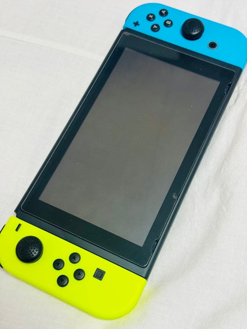 P*。様 み*こ様 Nintendo Switch 本体(本体クリアカバー、ケー