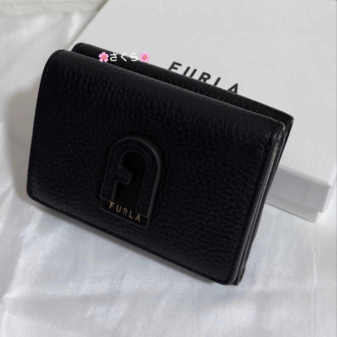 ✨極美品✨フルラ ダフネ 三つ折り財布 ブラック