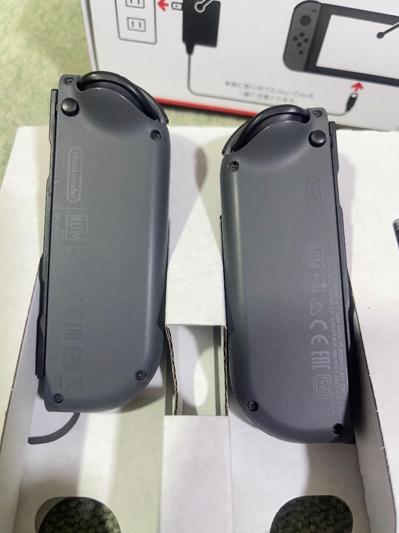 タ*コ様 ◆美品◆任天堂Switchバッテリー強化版 グレー本体一式◾️おまけ付