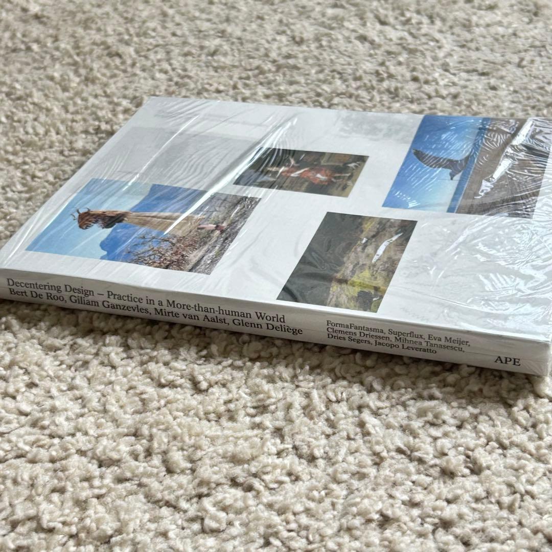 洋書 Decentering design