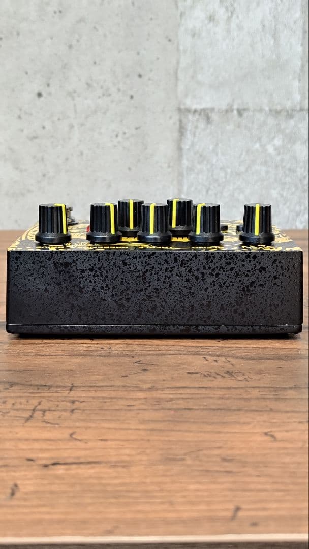 美品TECH 21 SansAmp Bass D DI J 限定モデル