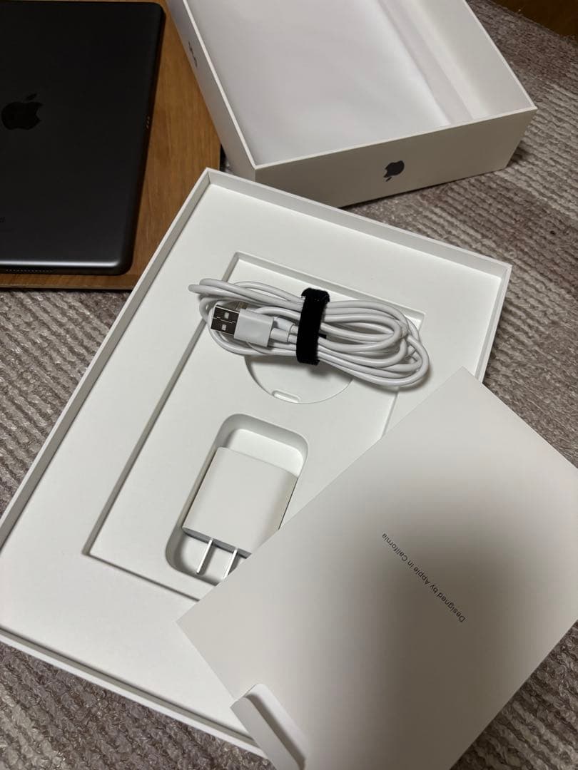 iPad (第9世代) WiFiモデル スペースグレー