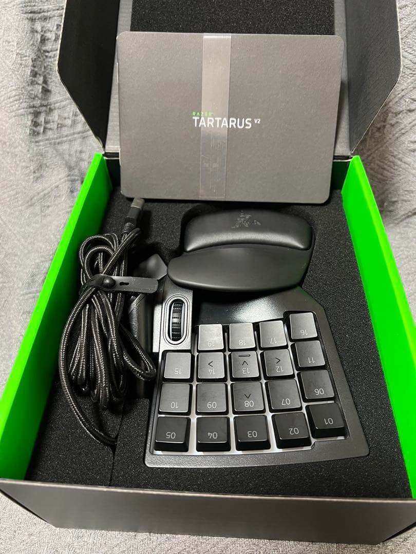Razer TARTARUS V2 ゲーミングキーパッド
