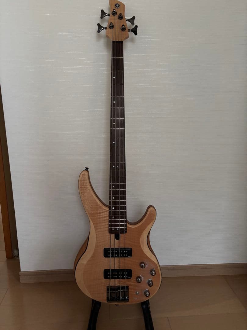 ベース YAMAHA TRBX604