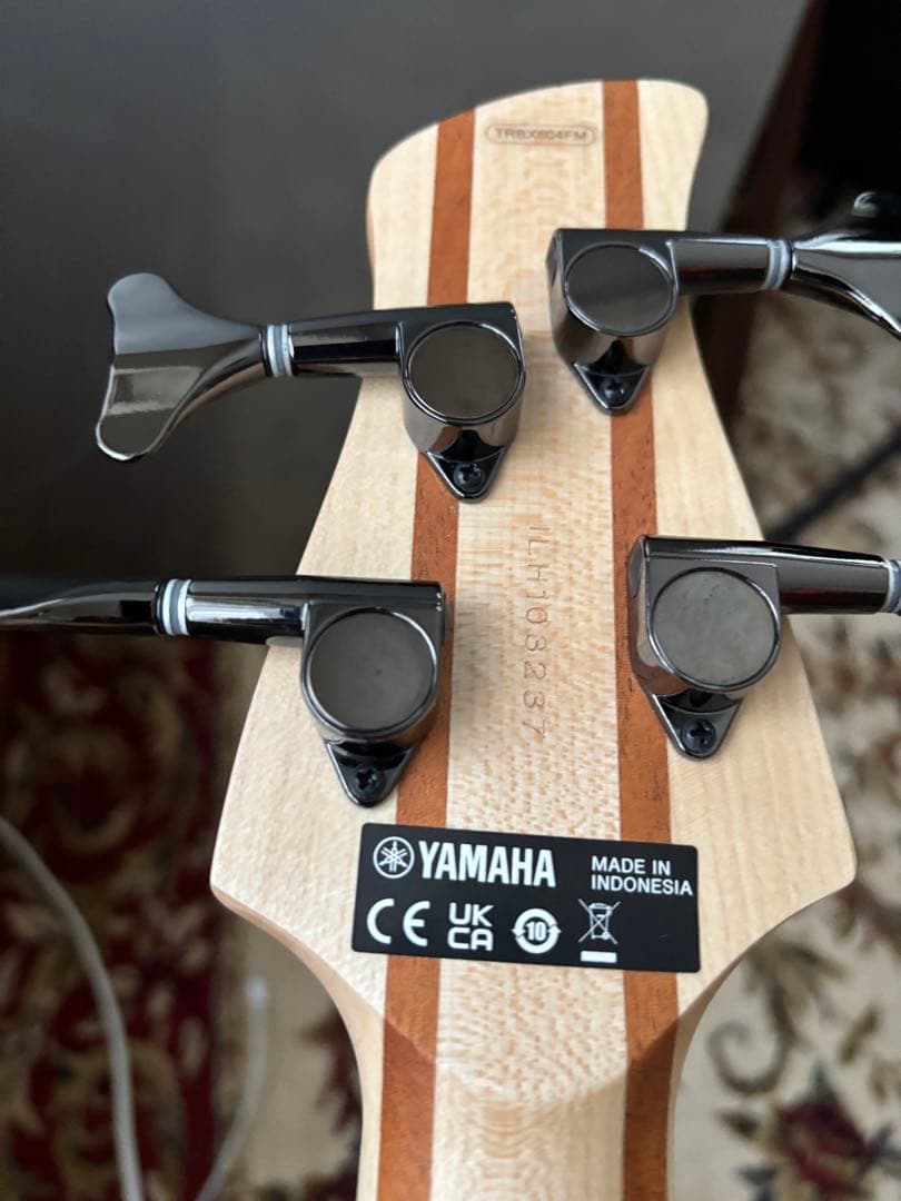 ベース YAMAHA TRBX604