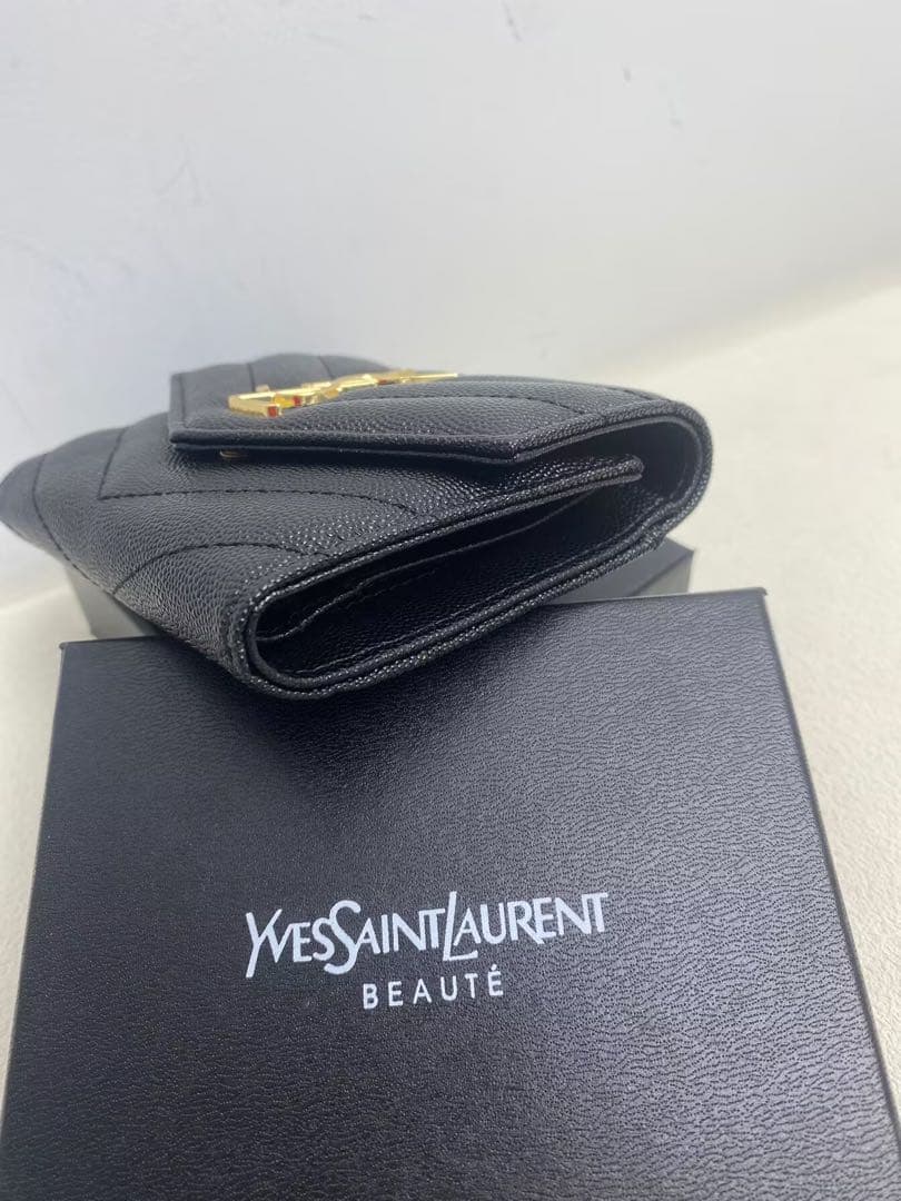 Yves Saint Laurent 三つ折り財布 ブラック